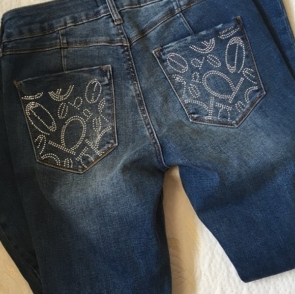 bebe Jeans rhinestone pockets NWT - Picture 5 of 8